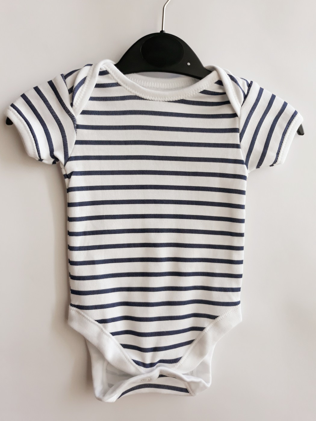 Бодик для хлопчика з коротким рукавом розмір first size George