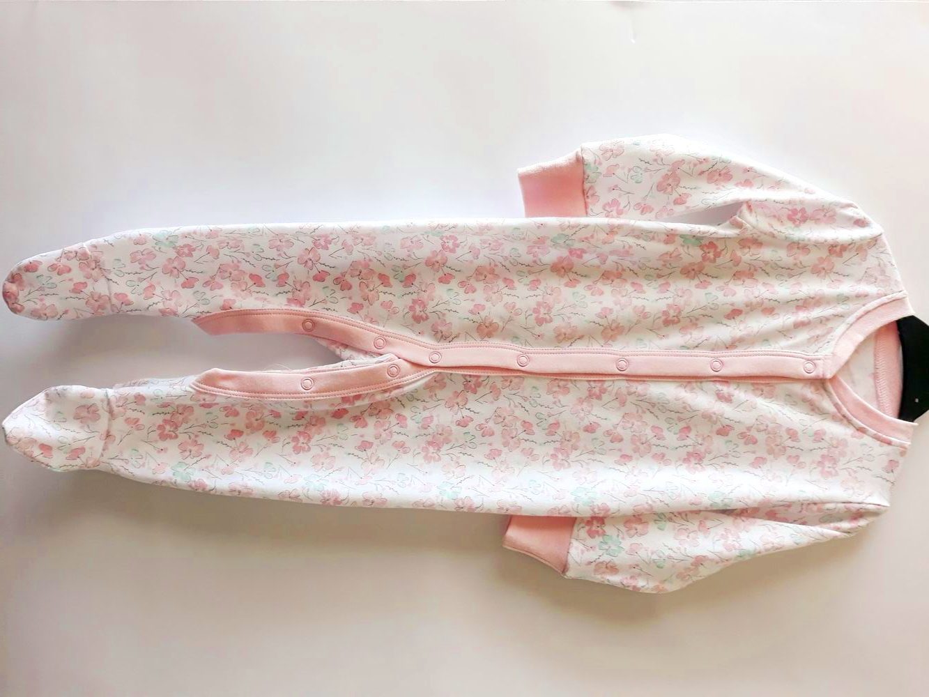 Сліп " Рожеві квітки" для дівчинки на 0-3 місяці Matalan