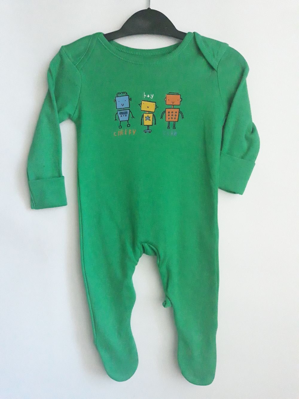 Человечек зеленый с роботами George