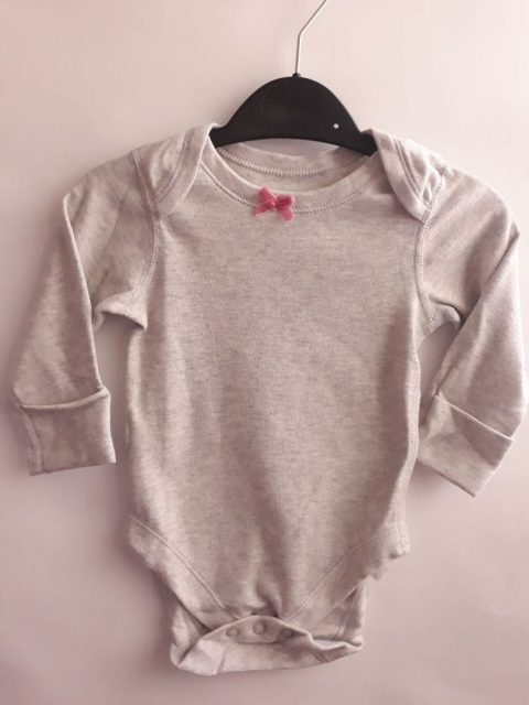 Боди серый с красным бантиком M&S
