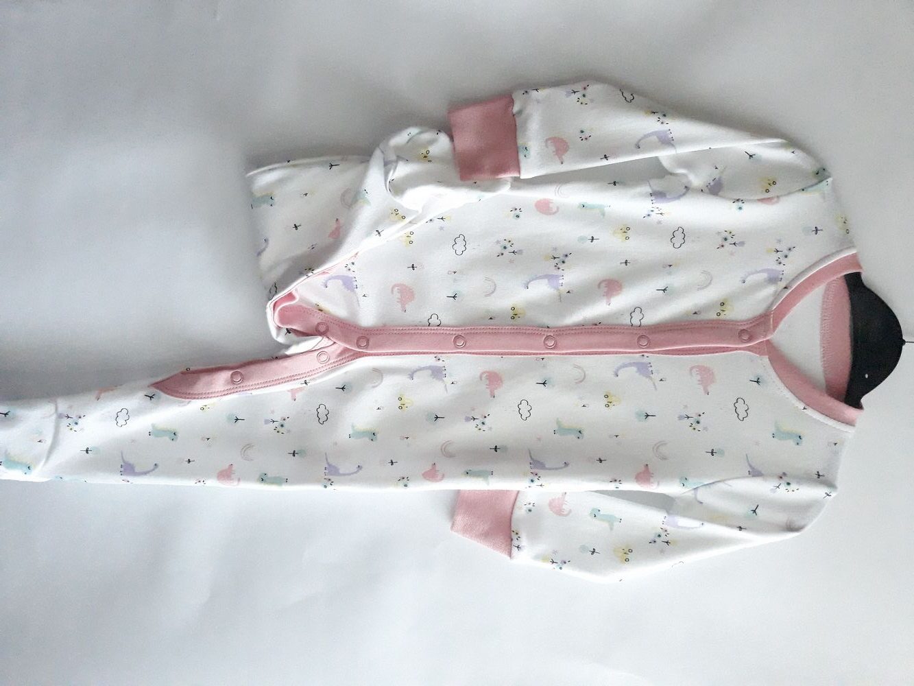 Сліп "Біло рожевий з звірятами" для дівчинки на 6-9 місяців Matalan