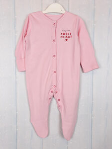 Человечек розовый с надписью Mothercare