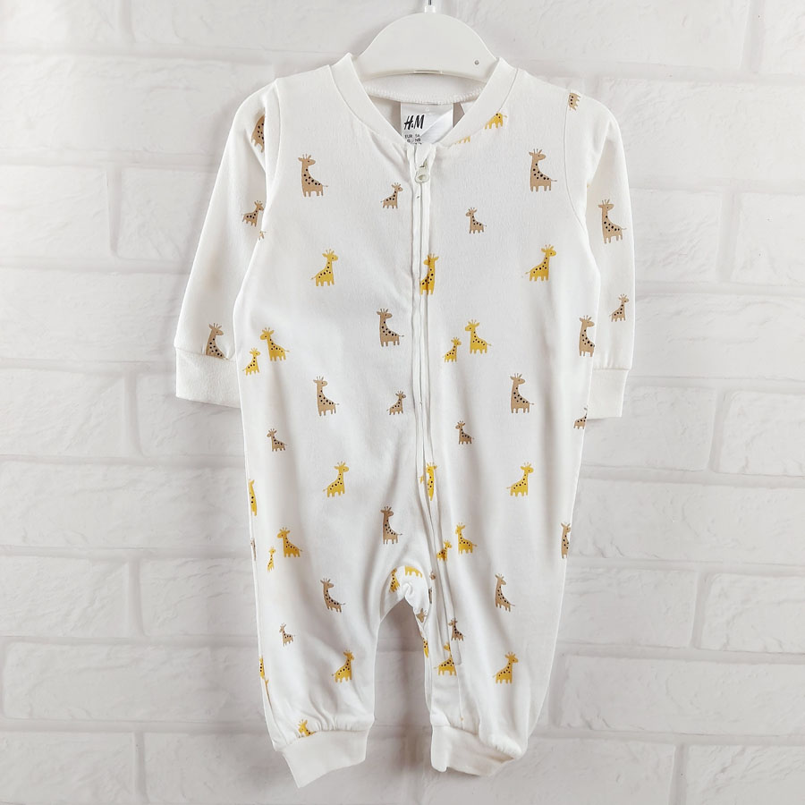 Чоловічок з коричневими жирафами H&M