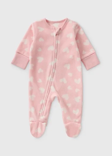 Чоловічок флісовий рожевий з серцями Matalan