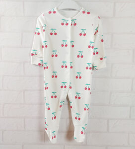 Человечек белый с вишнями Matalan
