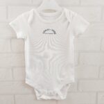 Боді білий з написом Matalan