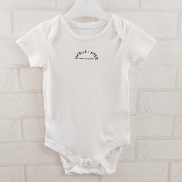 Боді білий з написом Matalan